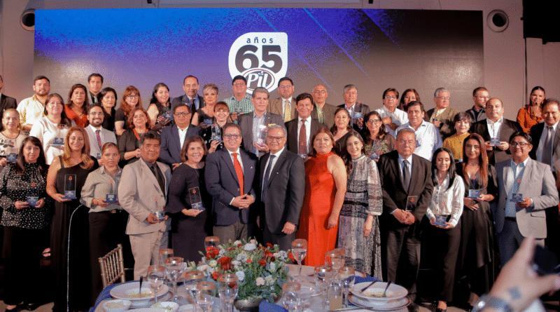 PIL reconoce la labor de la prensa con el “Relatos que alimentan Bolivia”