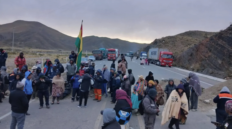 Turismo boliviano pierde Bs 900 millones por los bloqueos
