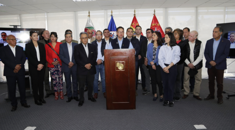 Industria boliviana declara alerta y en terapia intensiva  por bloqueos y advierte riesgo para el abastecimiento de alimentos y medicamentos