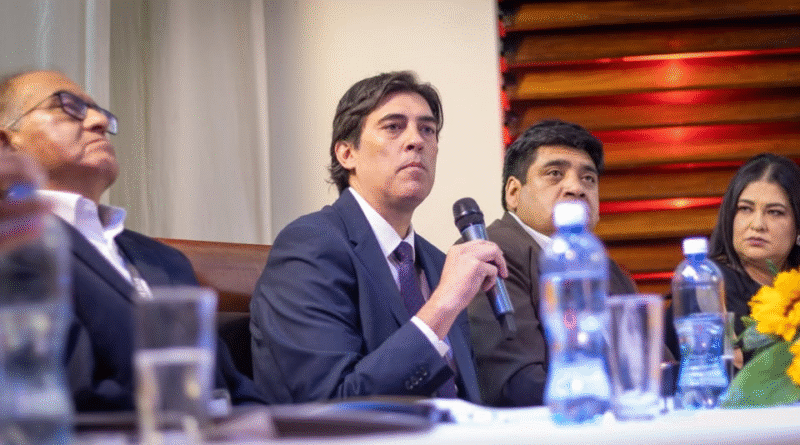 Gobierno advierte impacto económico e internacional por prolongación de bloqueos