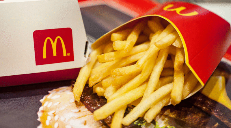 McDonald’s reúne a Yamal, Beckham y Ronaldinho para el Mundial 2026.