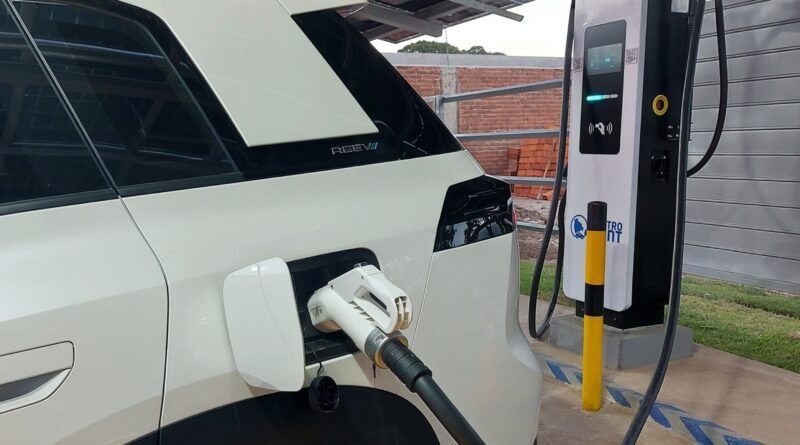 Huawei impulsa la infraestructura necesaria para acompañar el crecimiento de la movilidad eléctrica en Bolivia