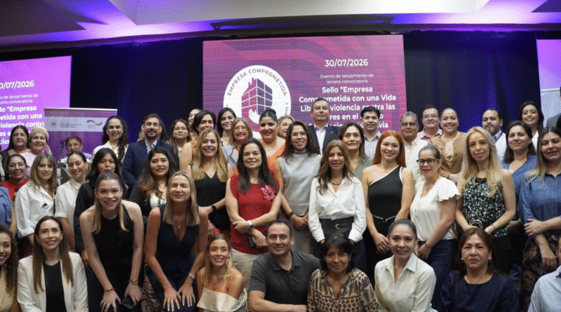 Tigo amplía impacto digital con programa para mujeres bolivianas